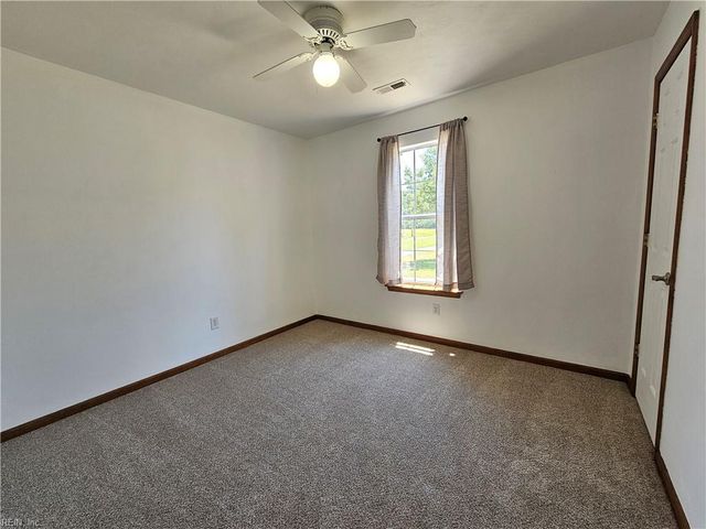 2164 Shipyard RD, Chesapeake, VA 23323