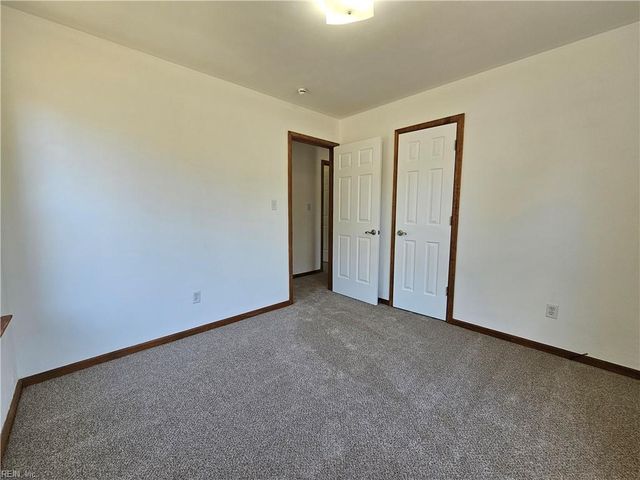 2164 Shipyard RD, Chesapeake, VA 23323