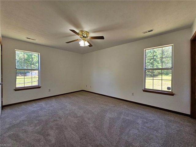 2164 Shipyard RD, Chesapeake, VA 23323