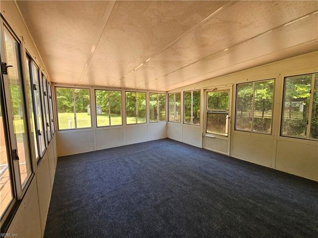 2164 Shipyard RD, Chesapeake, VA 23323