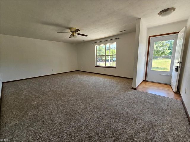 2164 Shipyard RD, Chesapeake, VA 23323