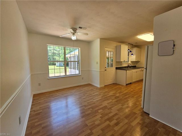 2164 Shipyard RD, Chesapeake, VA 23323