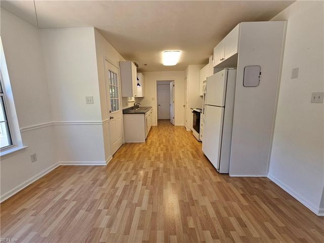 2164 Shipyard RD, Chesapeake, VA 23323