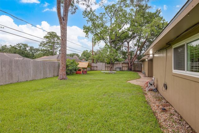 2615 Rosefield Drive, Houston, TX 77080