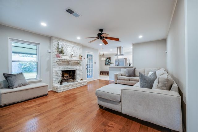 2615 Rosefield Drive, Houston, TX 77080