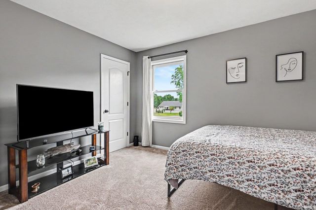 51141 Sussex Point Drive, Granger, IN 46530