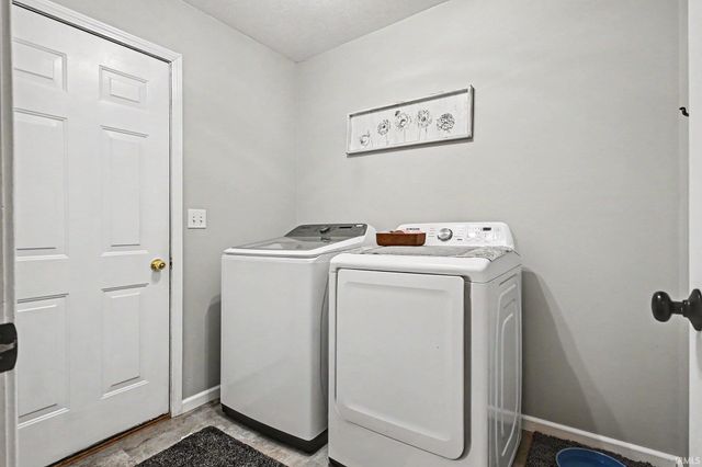 51141 Sussex Point Drive, Granger, IN 46530