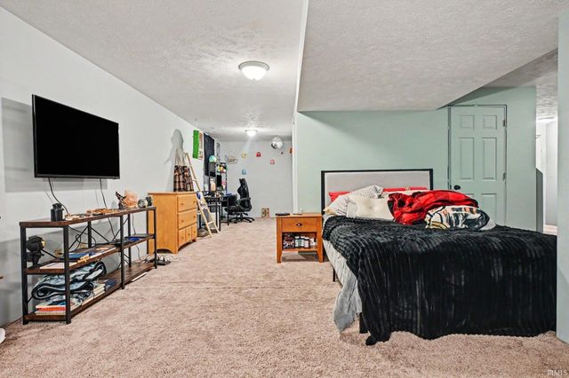 51141 Sussex Point Drive, Granger, IN 46530