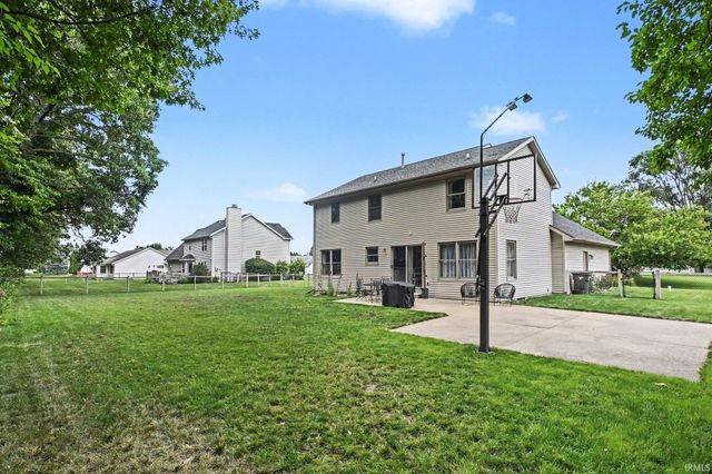 51141 Sussex Point Drive, Granger, IN 46530