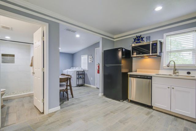 541 Circle Drive, La Porte, TX 77571