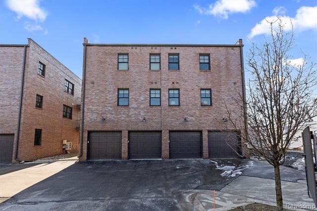 936 W 11 Mile Road, Royal Oak, MI 48067