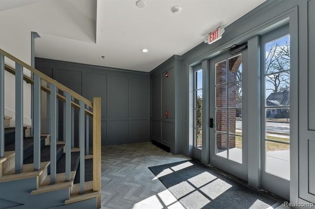 936 W 11 Mile Road, Royal Oak, MI 48067