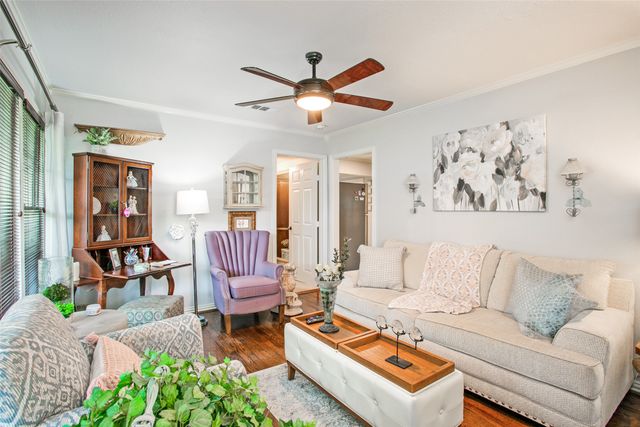 616 Milton Street, Lewisville, TX 75057