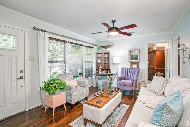 616 Milton Street, Lewisville, TX 75057