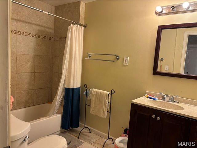 9845 Lewis And Clark Boulevard, St Louis, MO 63136