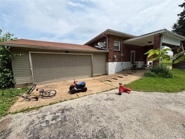 9845 Lewis And Clark Boulevard, St Louis, MO 63136