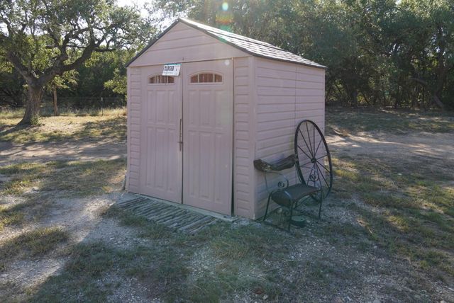 145 Lea LN, Wimberley, TX 78676