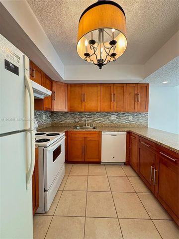 8888 SW 131st Ct 104, Miami, FL 33186