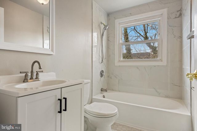 15 MARBLESTONE LN, Willingboro, NJ 08046