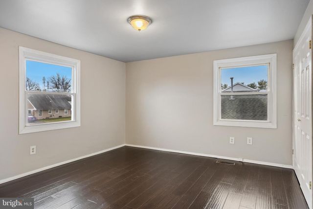 15 MARBLESTONE LN, Willingboro, NJ 08046