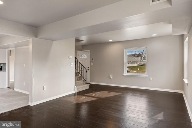 15 MARBLESTONE LN, Willingboro, NJ 08046