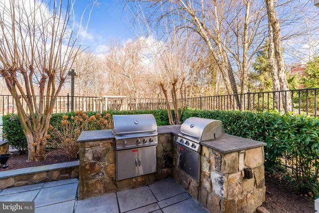 12222 DORRANCE CT, Reston, VA 20190