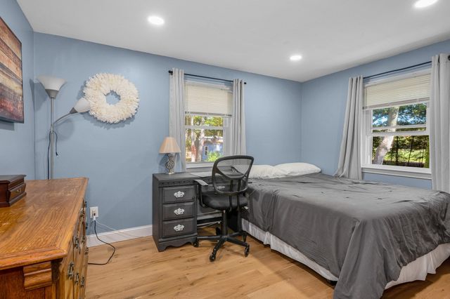 22 Country Rd, Westford, MA 01886