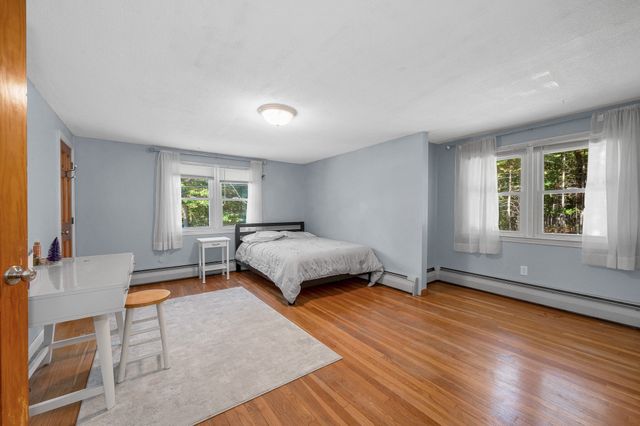 22 Country Rd, Westford, MA 01886