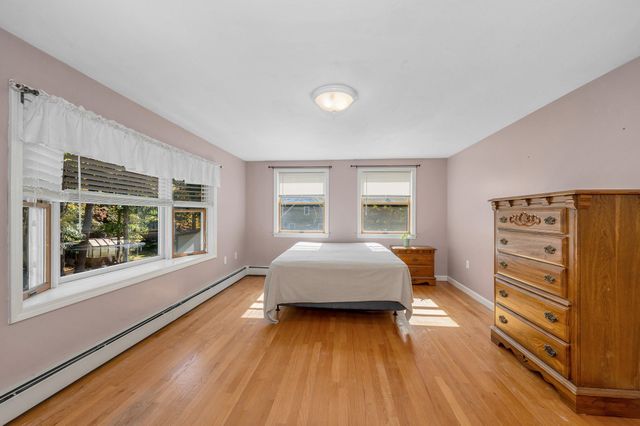 22 Country Rd, Westford, MA 01886