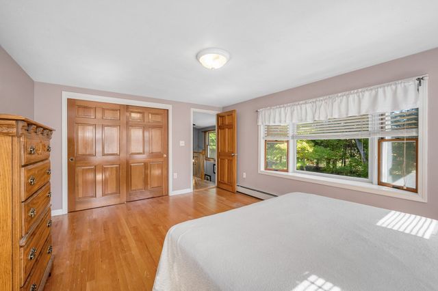 22 Country Rd, Westford, MA 01886