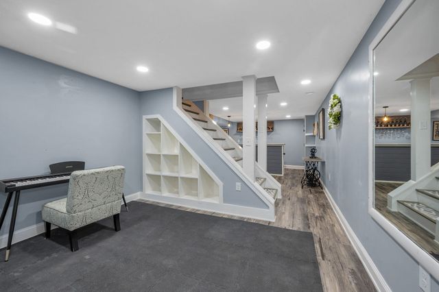 22 Country Rd, Westford, MA 01886