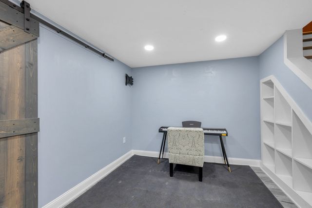 22 Country Rd, Westford, MA 01886