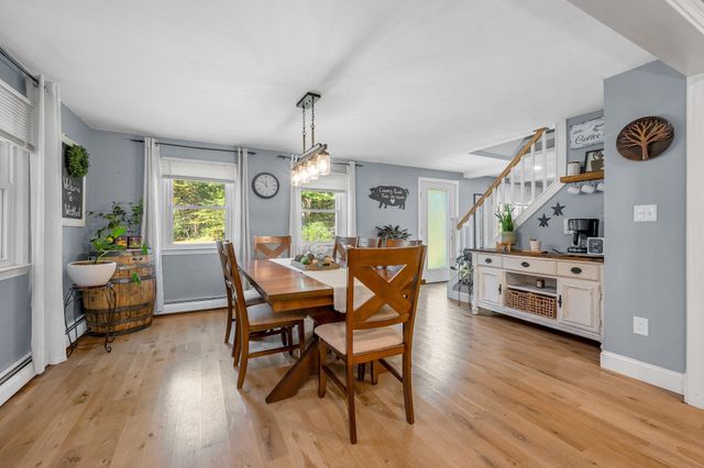 22 Country Rd, Westford, MA 01886