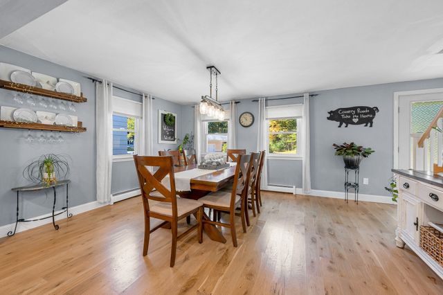 22 Country Rd, Westford, MA 01886