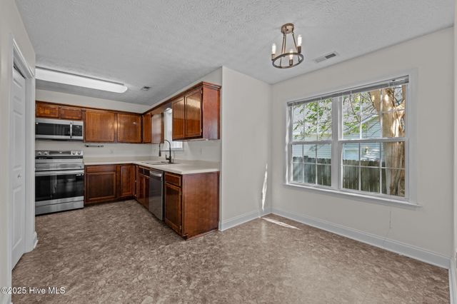 153 Stonebridge Trail, Havelock, NC 28532