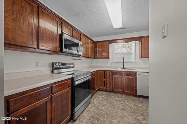 153 Stonebridge Trail, Havelock, NC 28532