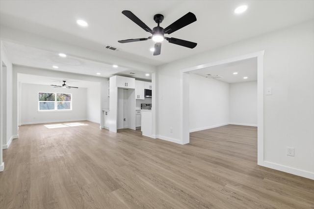 6439 Lazy River Drive, Dallas, TX 75241