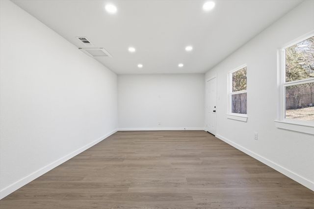 6439 Lazy River Drive, Dallas, TX 75241