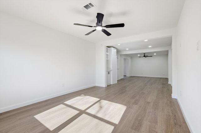 6439 Lazy River Drive, Dallas, TX 75241