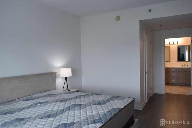 1 Carriage City Plaza 920, Rahway, NJ 07065