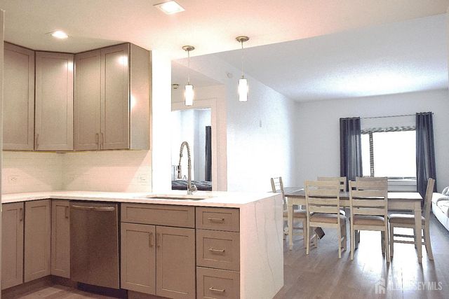 1 Carriage City Plaza 920, Rahway, NJ 07065