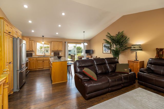 515 Elena Lane, Saint Joseph, MN 56374
