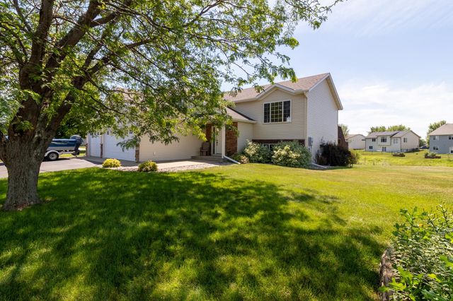 515 Elena Lane, Saint Joseph, MN 56374