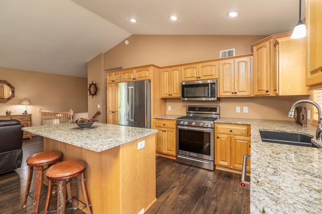 515 Elena Lane, Saint Joseph, MN 56374