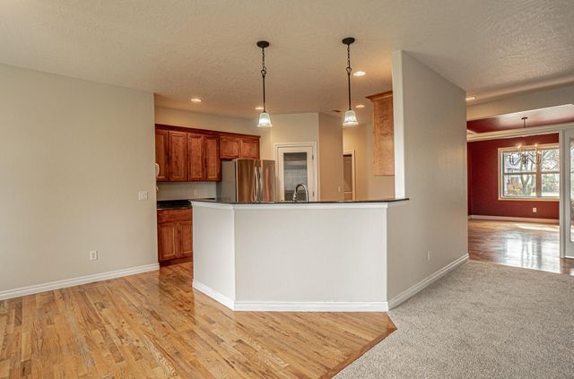 995 Pumpkin Ridge Drive, Eagle Point, OR 97524