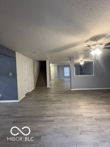 6857 Maywood Circle, Avon, IN 46123