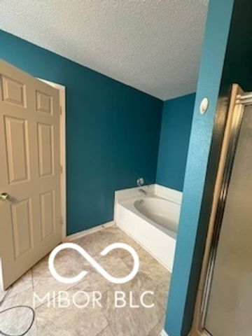 6857 Maywood Circle, Avon, IN 46123