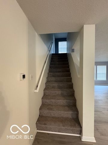 6857 Maywood Circle, Avon, IN 46123