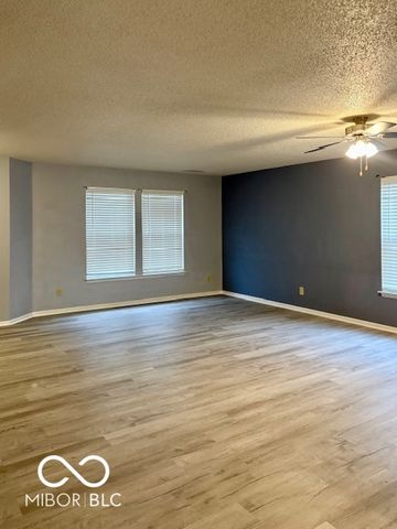 6857 Maywood Circle, Avon, IN 46123