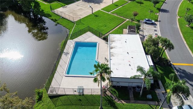 53 WINDTREE LANE 102, Winter Garden, FL 34787